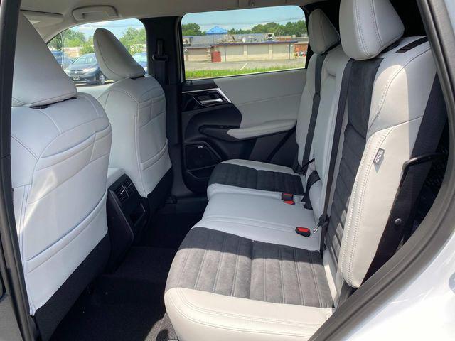 new 2025 Mitsubishi Outlander car, priced at $38,625