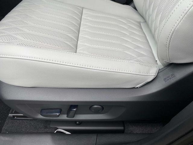 new 2025 Mitsubishi Outlander car, priced at $46,590