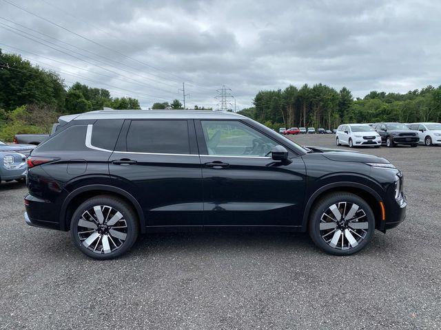 new 2025 Mitsubishi Outlander car, priced at $46,590