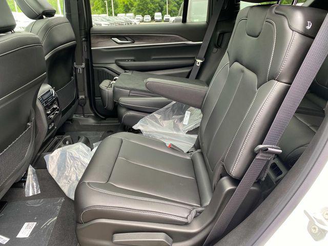 new 2025 Jeep Grand Cherokee L car, priced at $47,692