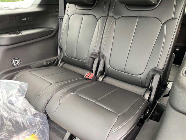 new 2025 Jeep Grand Cherokee L car, priced at $47,692