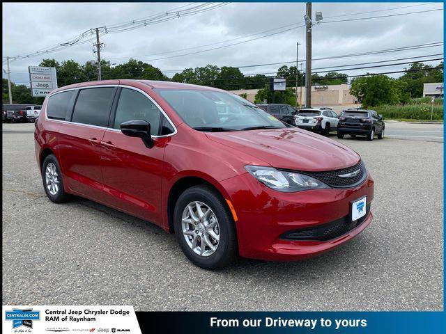 new 2025 Chrysler Voyager car, priced at $40,608