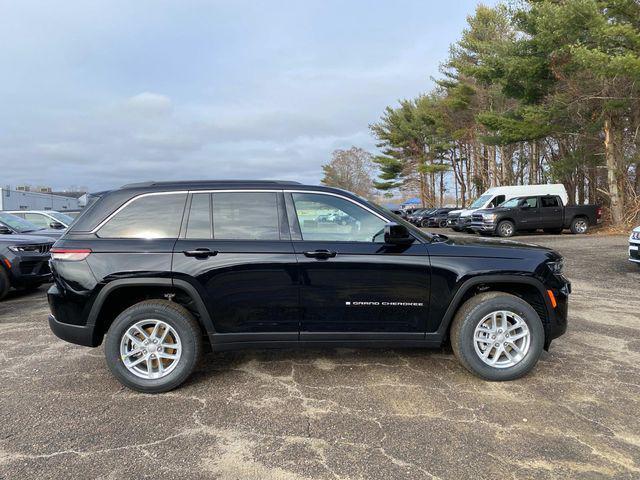 new 2025 Jeep Grand Cherokee car, priced at $43,970