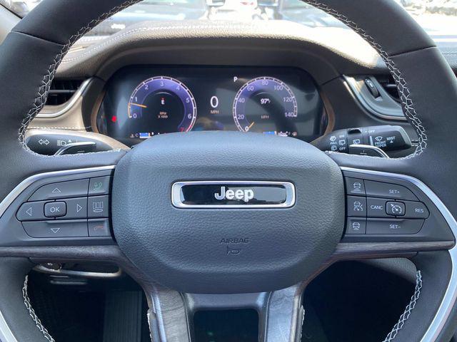new 2025 Jeep Grand Cherokee car, priced at $47,760