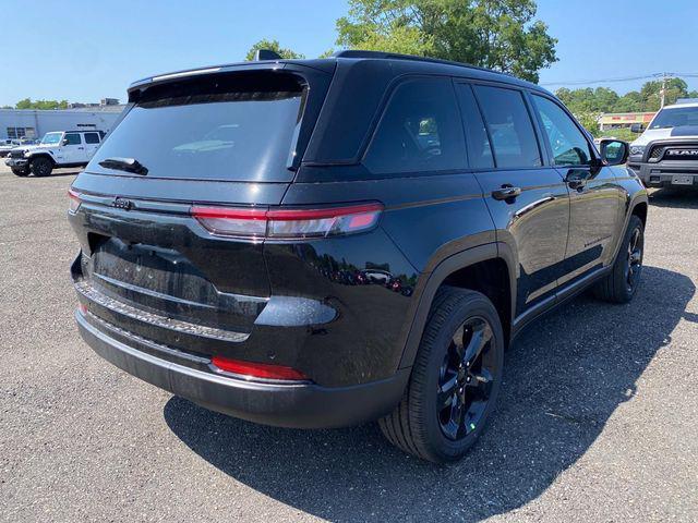 new 2025 Jeep Grand Cherokee car, priced at $46,125