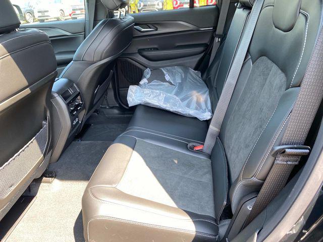 new 2025 Jeep Grand Cherokee car, priced at $46,125