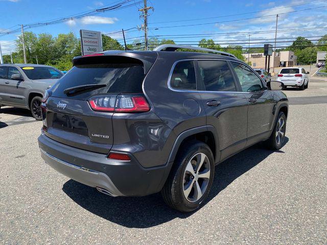 used 2021 Jeep Cherokee car, priced at $25,139