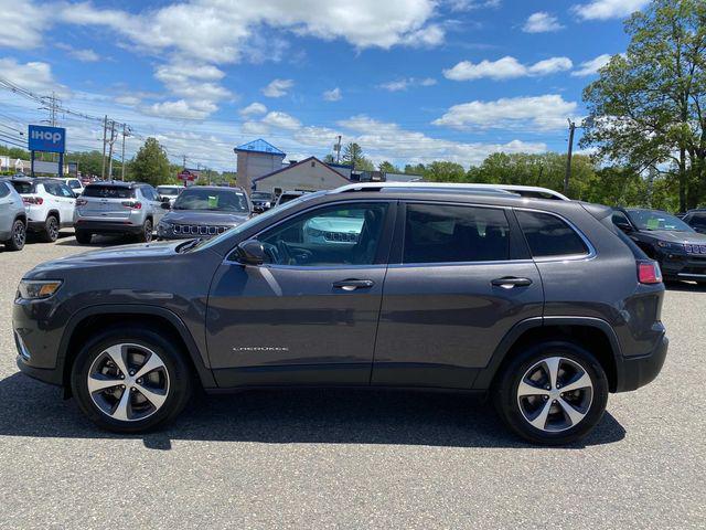 used 2021 Jeep Cherokee car, priced at $25,139