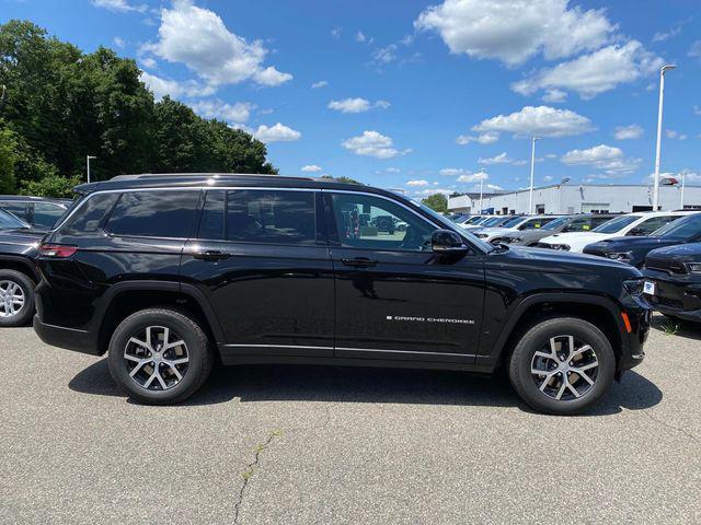 new 2024 Jeep Grand Cherokee L car, priced at $48,796