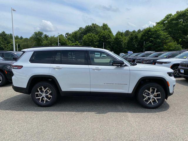 new 2025 Jeep Grand Cherokee L car, priced at $47,692