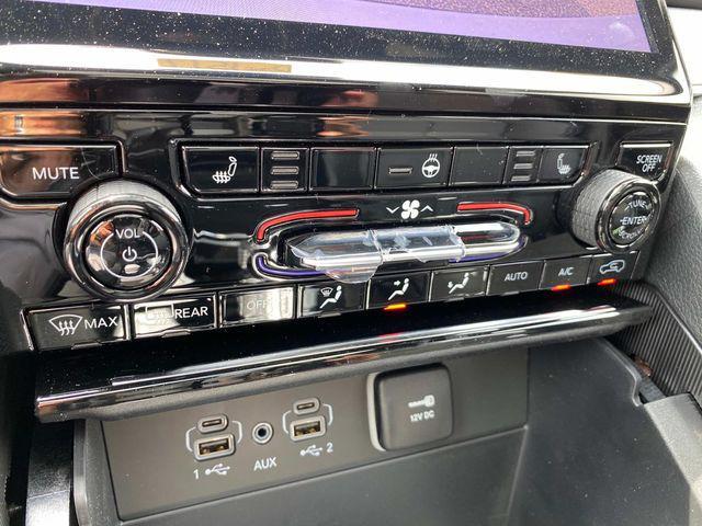 new 2025 Jeep Grand Cherokee L car, priced at $47,692