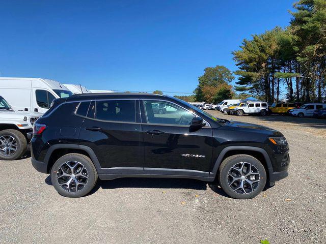 new 2024 Jeep Compass car, priced at $32,590