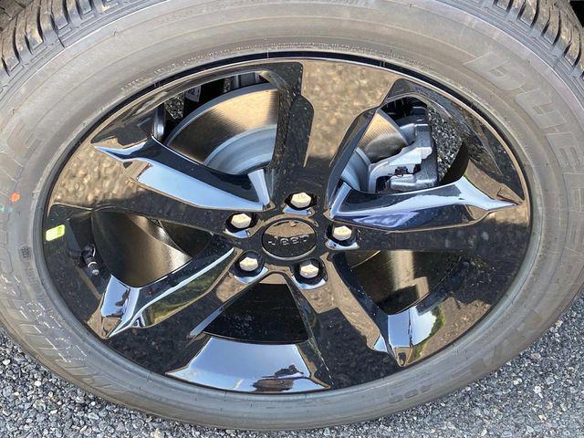 new 2025 Jeep Grand Cherokee car, priced at $46,125