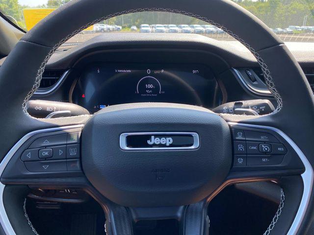 new 2025 Jeep Grand Cherokee car, priced at $46,125