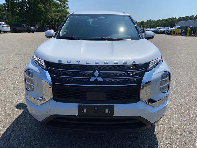 used 2024 Mitsubishi Outlander car, priced at $24,364