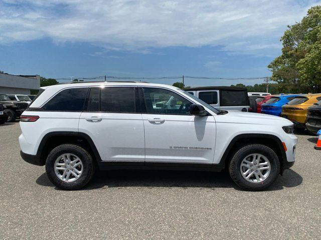 new 2024 Jeep Grand Cherokee car, priced at $38,234