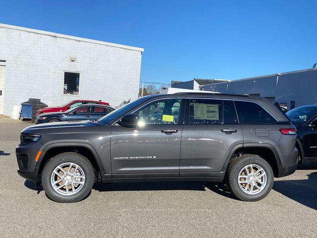 new 2025 Jeep Grand Cherokee car, priced at $43,970