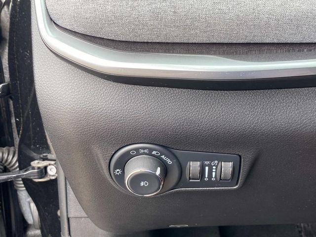 used 2022 Jeep Compass car, priced at $22,786