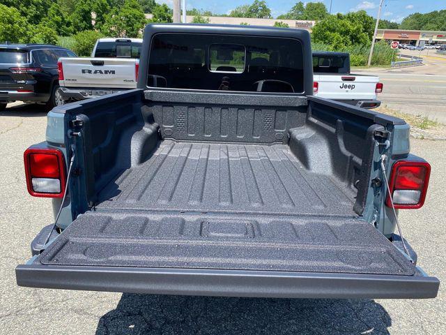 new 2025 Jeep Gladiator car, priced at $46,028