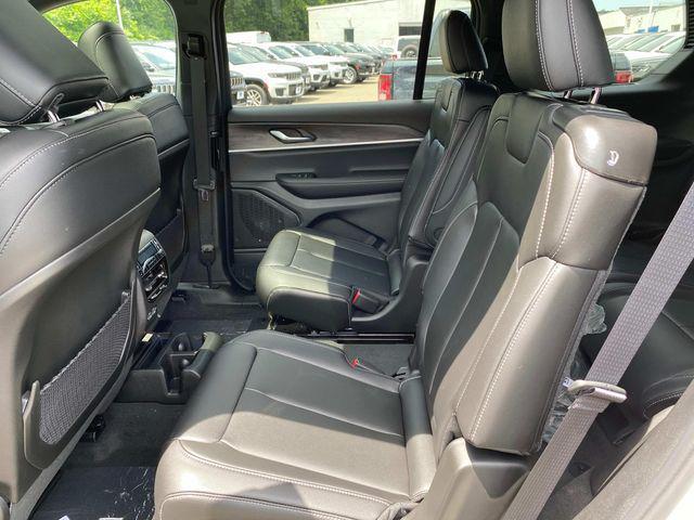 new 2025 Jeep Grand Cherokee L car, priced at $47,015