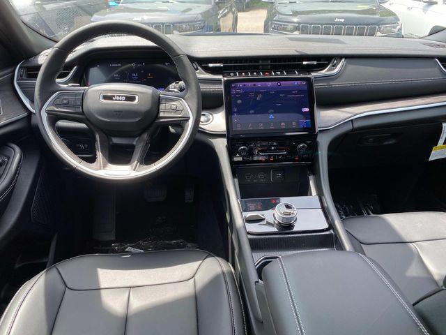 new 2025 Jeep Grand Cherokee L car, priced at $47,015