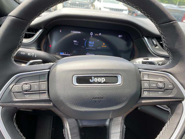 new 2025 Jeep Grand Cherokee L car, priced at $47,015