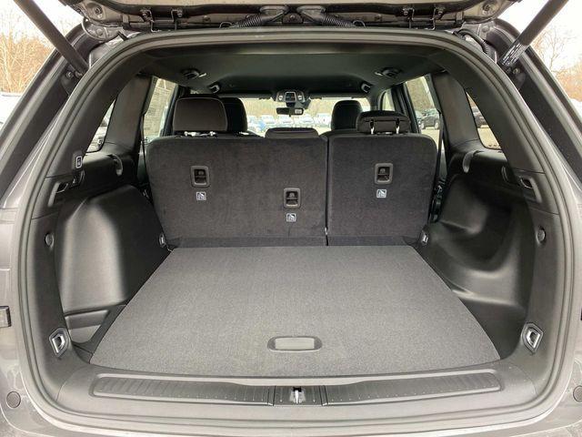 new 2025 Jeep Grand Cherokee car, priced at $43,220