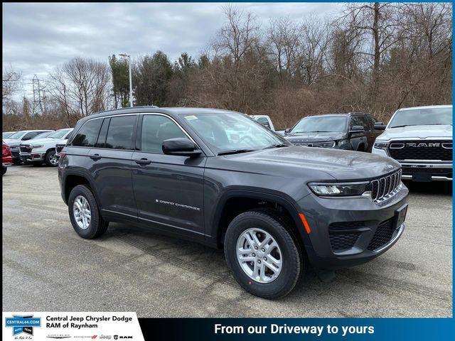 new 2025 Jeep Grand Cherokee car, priced at $43,220