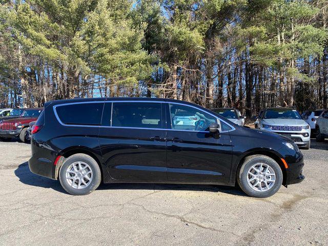 new 2025 Chrysler Voyager car, priced at $41,690