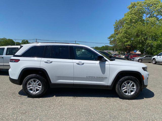 new 2024 Jeep Grand Cherokee car, priced at $38,234