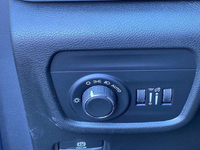 new 2025 Jeep Grand Cherokee car, priced at $42,625