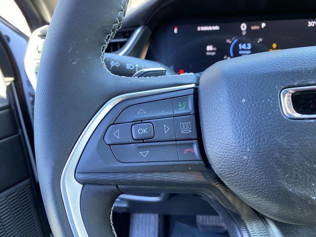 new 2025 Jeep Grand Cherokee car, priced at $42,625