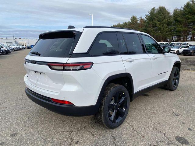 new 2025 Jeep Grand Cherokee car, priced at $47,580