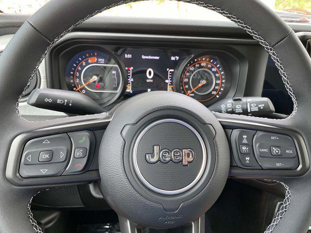 new 2025 Jeep Wrangler car, priced at $46,886