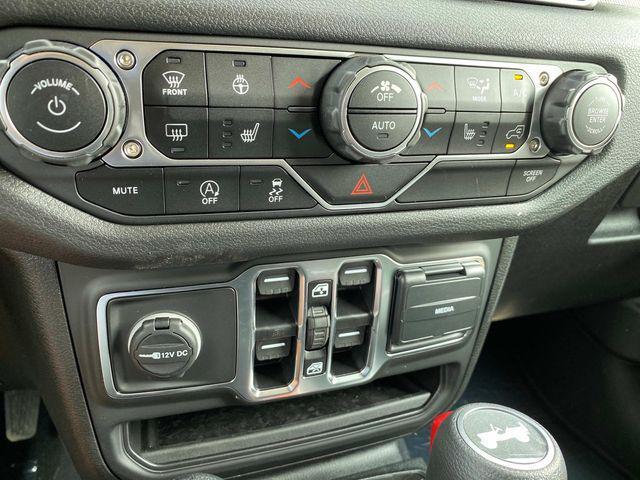 new 2025 Jeep Wrangler car, priced at $46,886