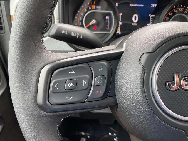 new 2025 Jeep Gladiator car, priced at $45,433
