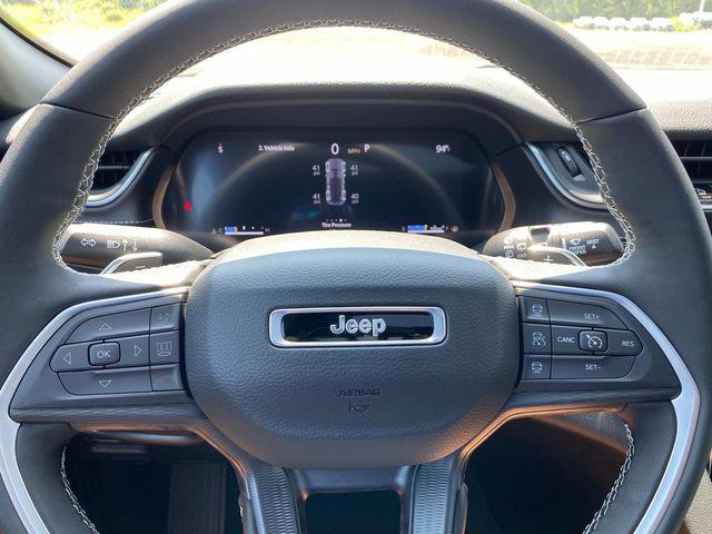 new 2025 Jeep Grand Cherokee car, priced at $45,530