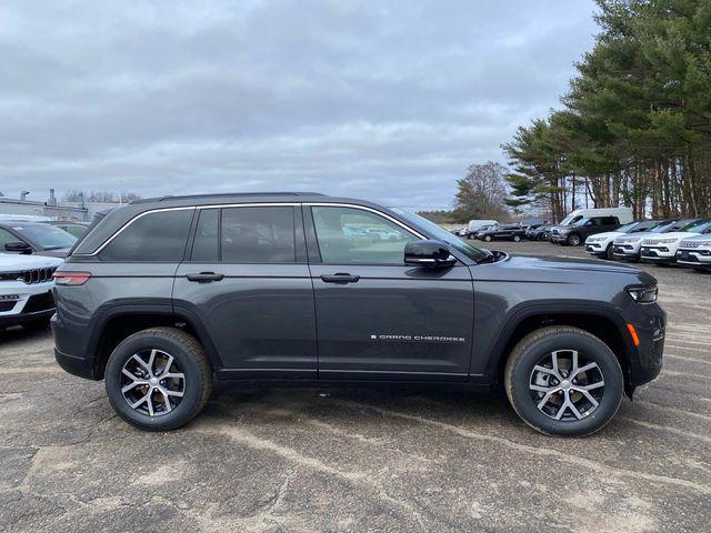 new 2025 Jeep Grand Cherokee car, priced at $49,810