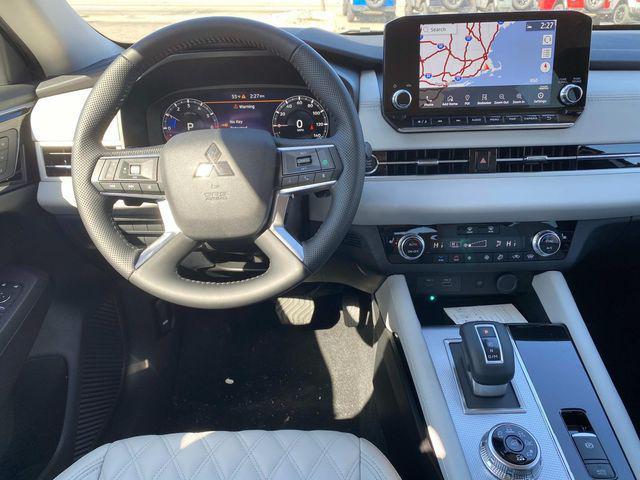 used 2024 Mitsubishi Outlander car, priced at $33,035