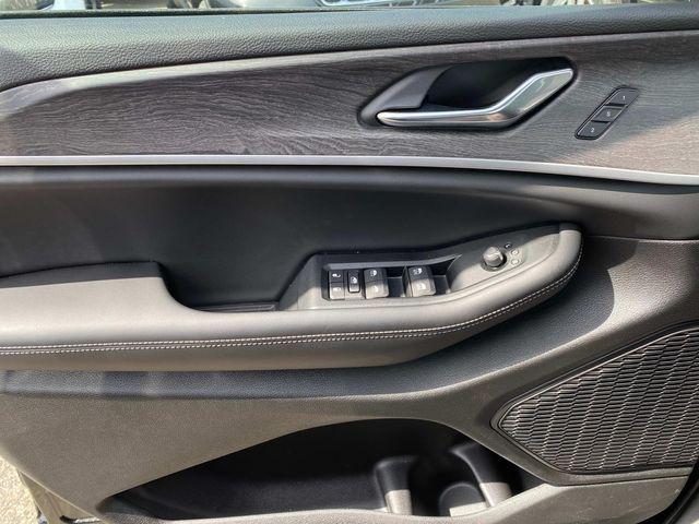 new 2025 Jeep Grand Cherokee car, priced at $47,310