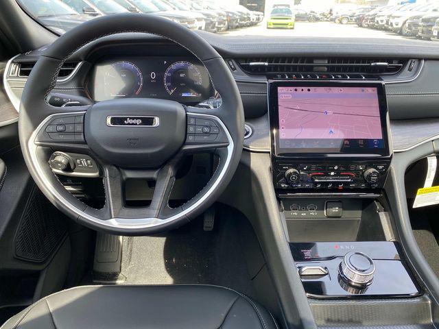 new 2025 Jeep Grand Cherokee car, priced at $47,310