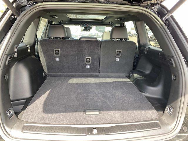 new 2025 Jeep Grand Cherokee car, priced at $47,310