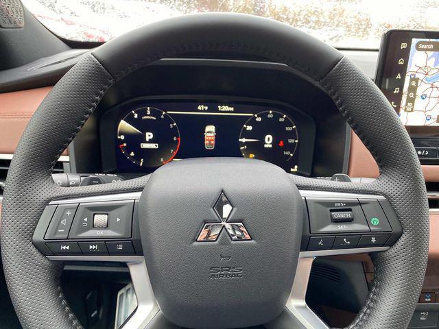 new 2025 Mitsubishi Outlander car, priced at $44,730