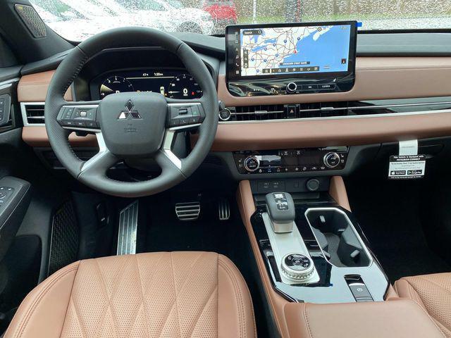 new 2025 Mitsubishi Outlander car, priced at $44,730