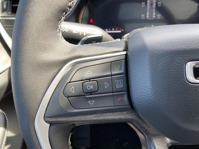 new 2025 Jeep Grand Cherokee car, priced at $46,715