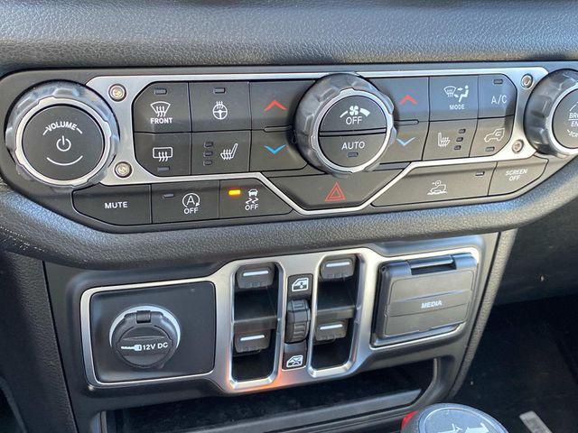 new 2025 Jeep Wrangler car, priced at $47,840