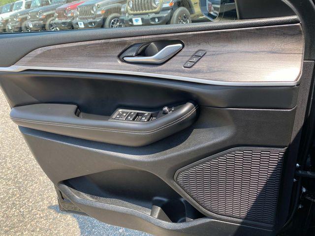 used 2023 Jeep Grand Cherokee car, priced at $33,592
