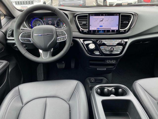 new 2025 Chrysler Voyager car, priced at $40,608
