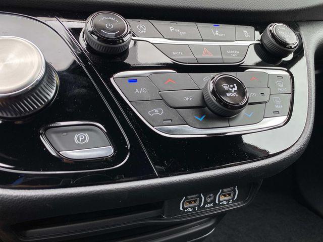 new 2025 Chrysler Voyager car, priced at $40,608