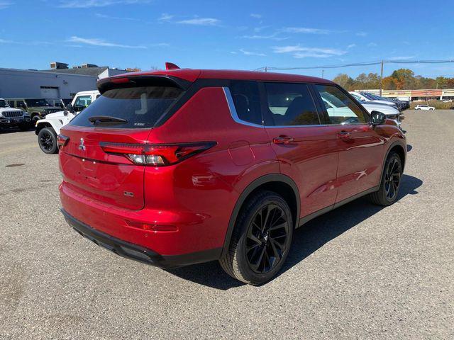 new 2024 Mitsubishi Outlander car, priced at $36,898